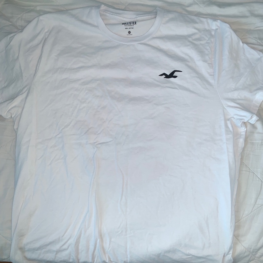 XXL white graphic t-shirt from Hollister.